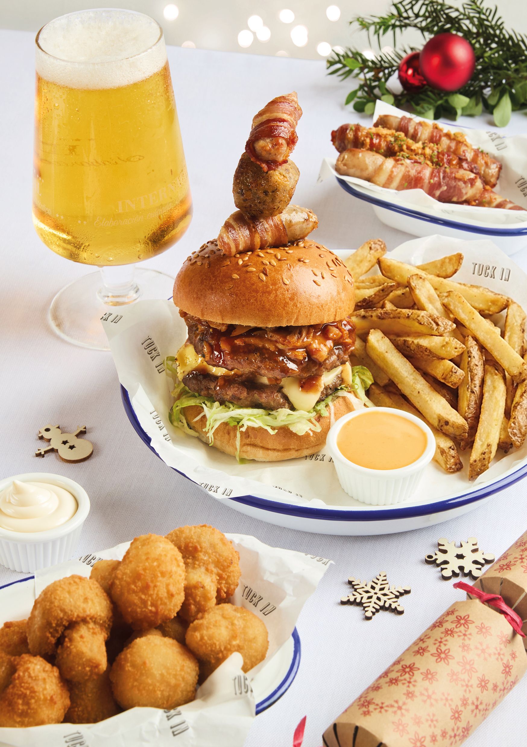 Festive Lunch & Dinner at The Loom & Shuttle in Hawkind